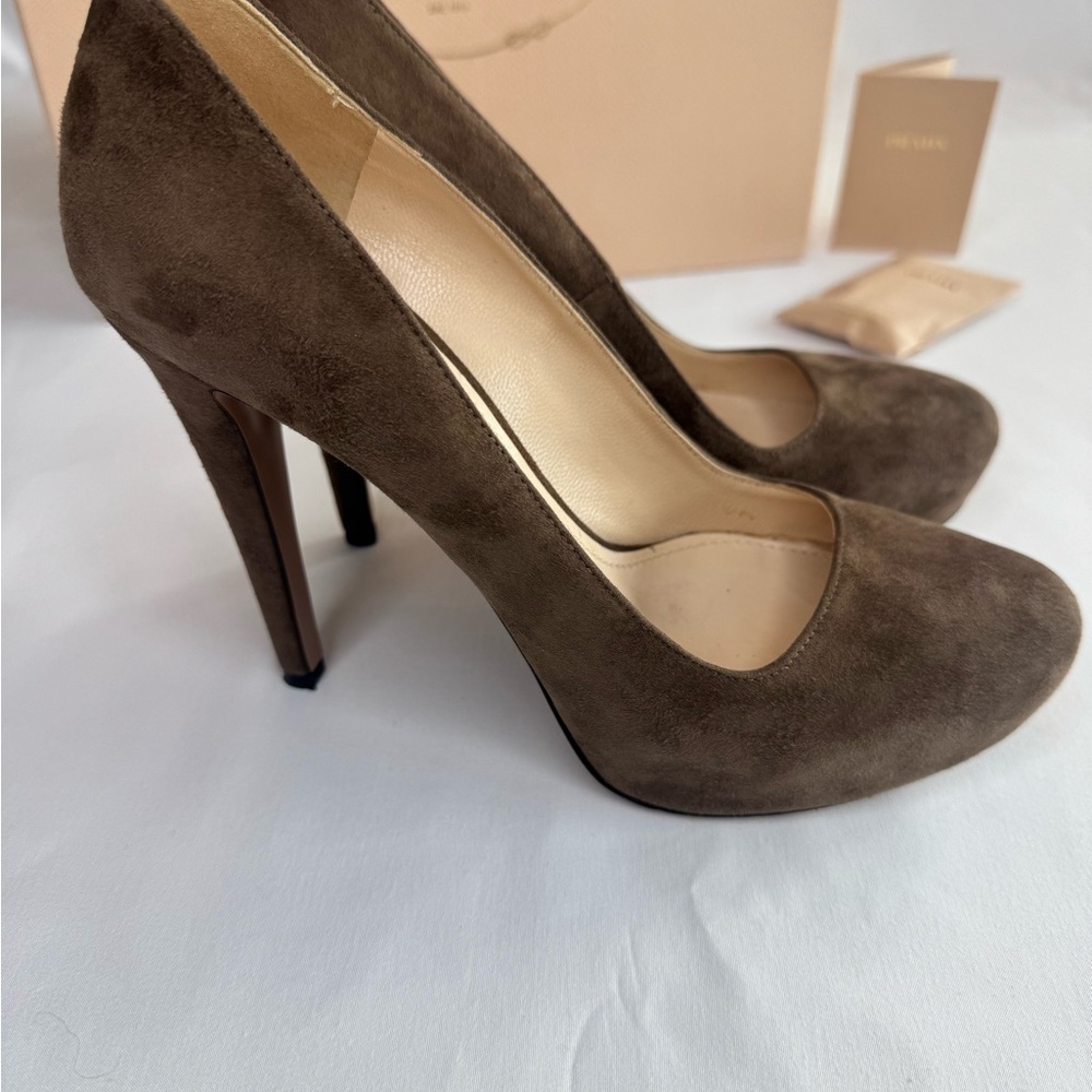 Prada Camoscio Basic Visone Suede Pumps Size 37 1… - image 2
